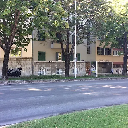 Svoboda Apartment Split