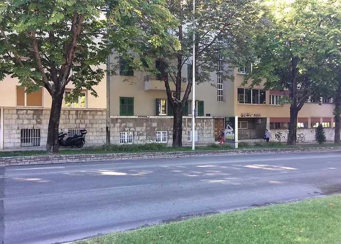 Svoboda Apartment Split